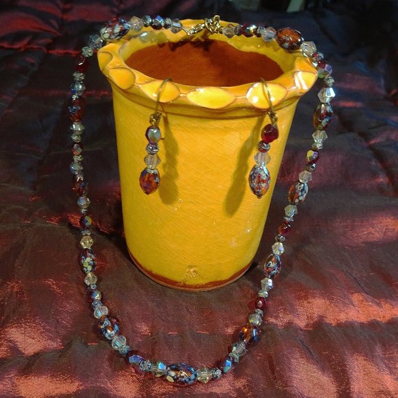 Handcrafted artisanal necklace & earring ensemble in amber & crystal - Picture 6 of 7